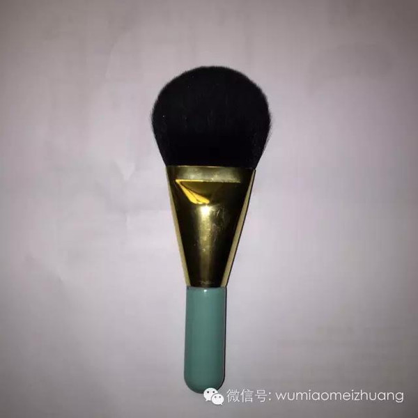 的九把好用蜜粉刷不朽情缘我用过(图4) 的九把好用蜜粉刷不朽情缘我用过(图4)